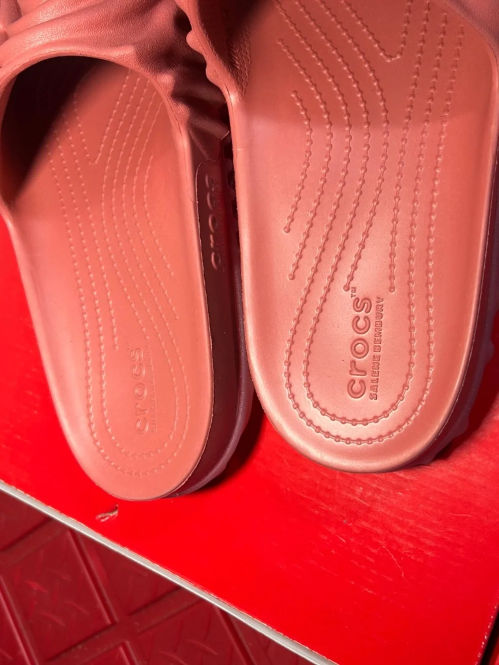 Salehe Bembury x Crocs The Pollex Slide Guppy Red Recovery Sandals - Size 10